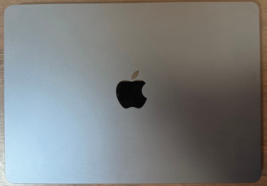 MacBook Air 2022 M2 8GB 256GB（箱入り）