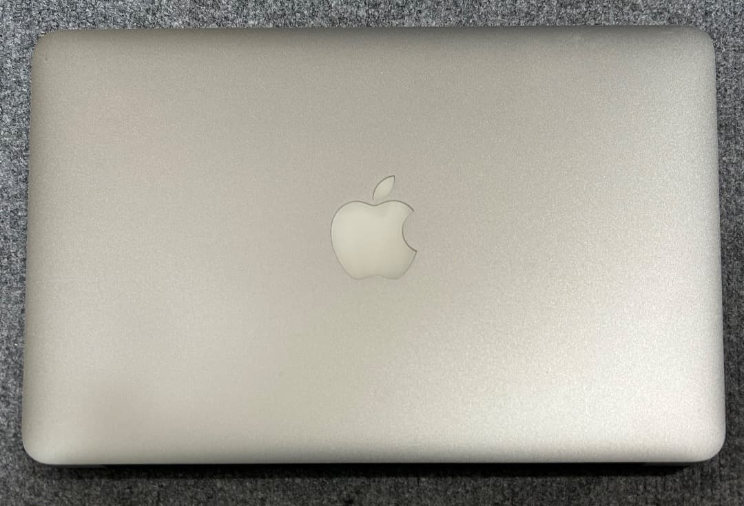 MacBook Air 2014 8Gb 256GbSSD 11インチ USキー
