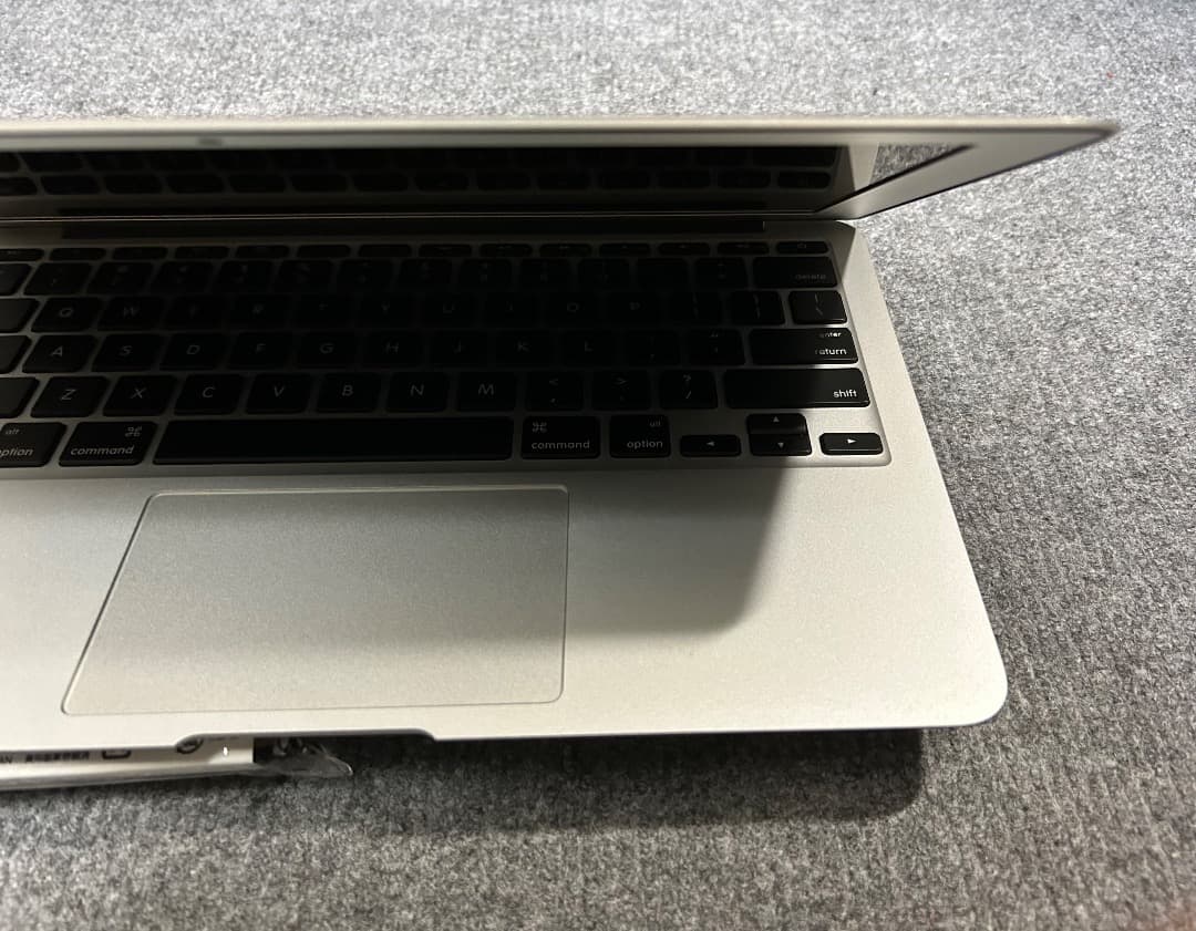 MacBook Air 2014 8Gb 256GbSSD 11インチ USキー