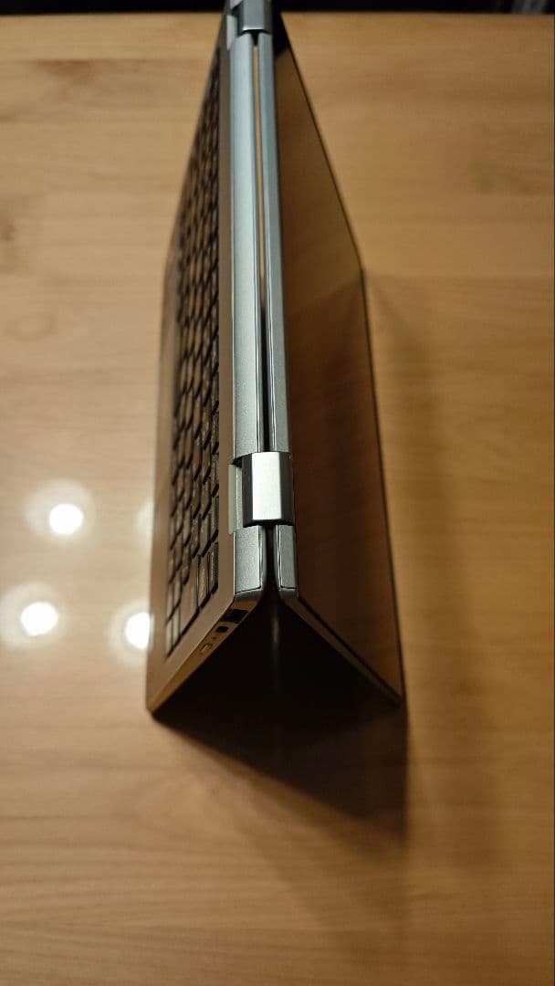 美品Lenovo YOGA 710-11KB core i5 8GB 256GB