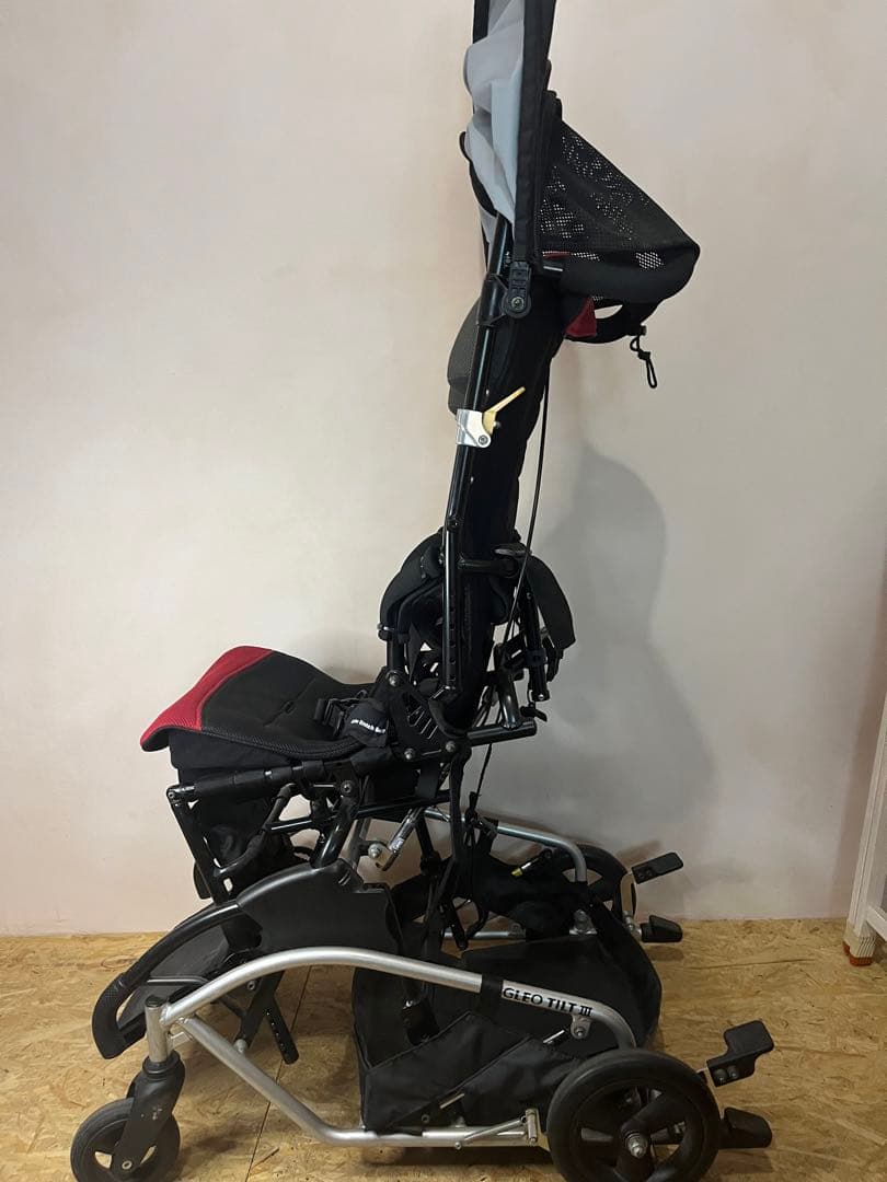 ピグレオ　ティルト　3 折りたたみ　介護車いす　RIGLEO