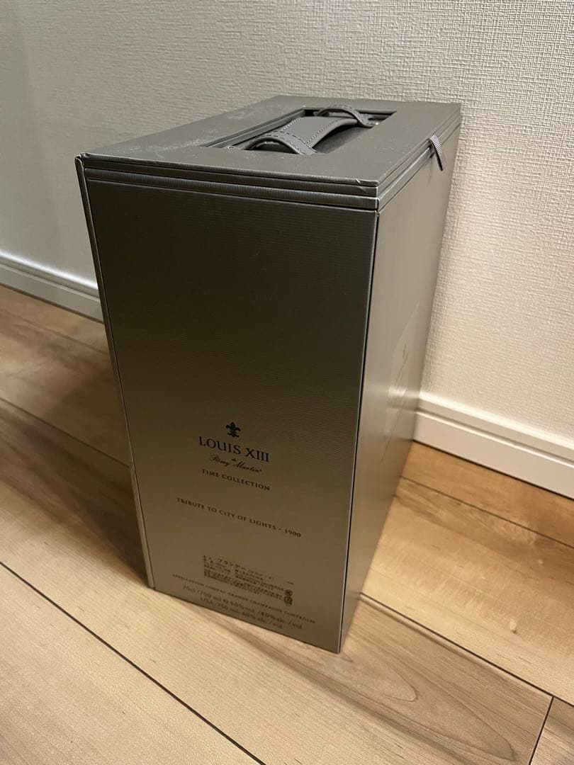 ルイ13世 空瓶 箱 メダル付 City of Lights 1900