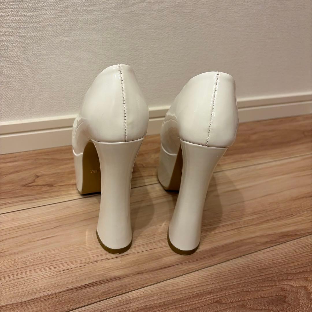 ブライダルシューズ 22.5 エナメルホワイト 15cm（プラットフォーム）