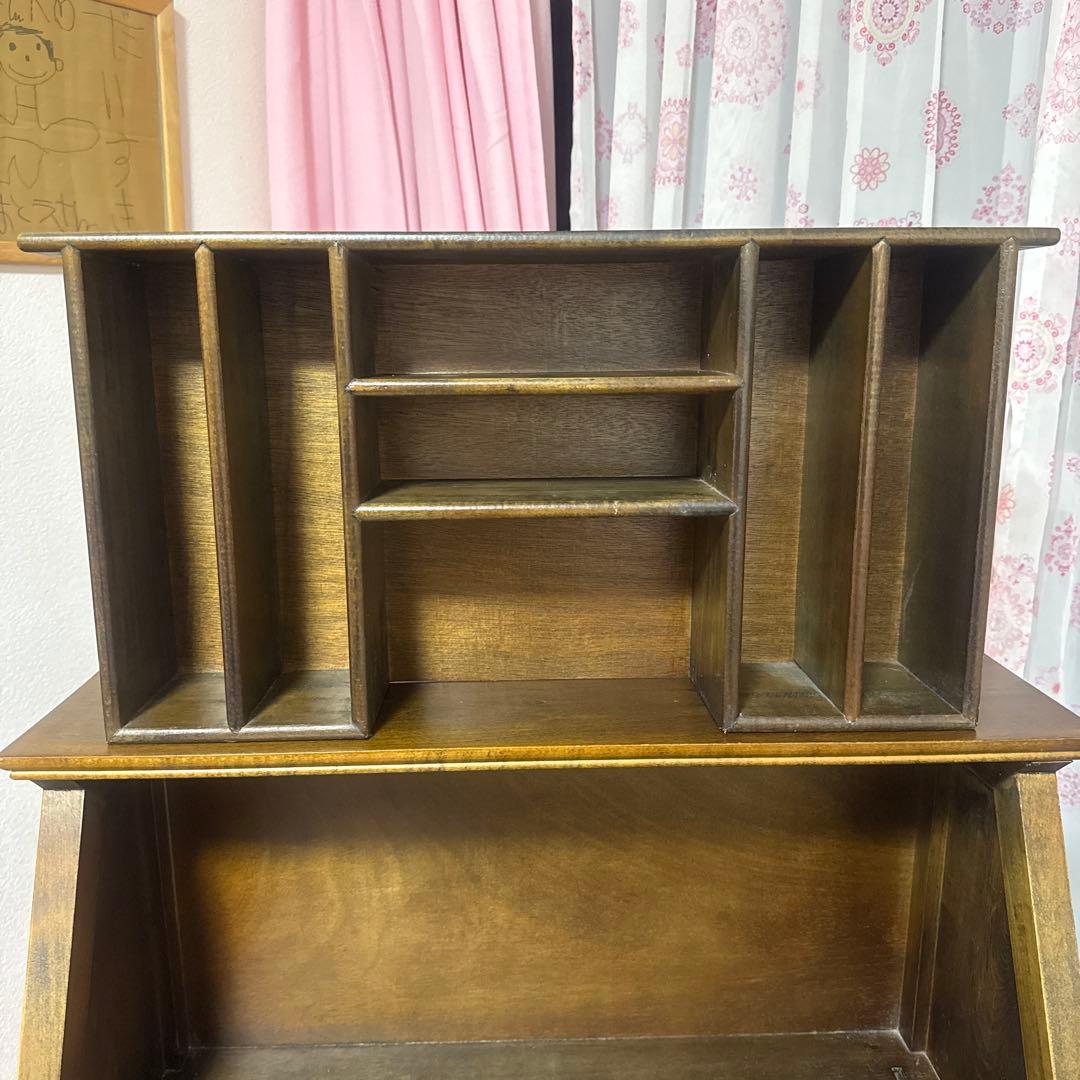 木製ライティングビューロー 彫刻入り