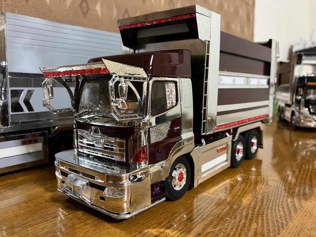 プロフィア、デカ箱ダンプ、デコトラ、完成品1／32