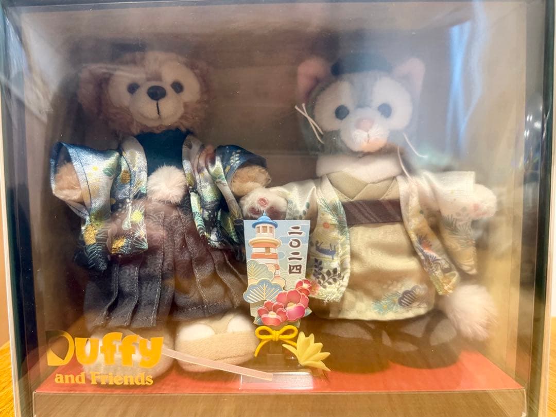 新品未開封 ダッフィー ジェラトーニ 正月 コレクションドール ディズニー