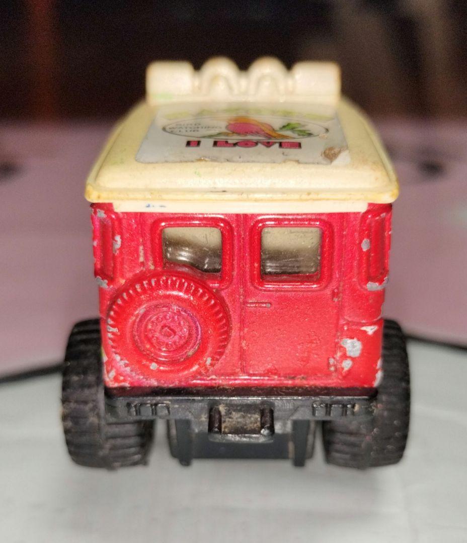 赤いミニカー 自然愛好クラブ