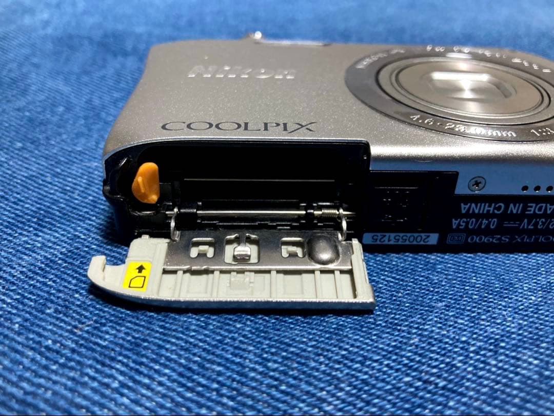 【動作品】Nikon クルーピクスS2900 シルバー