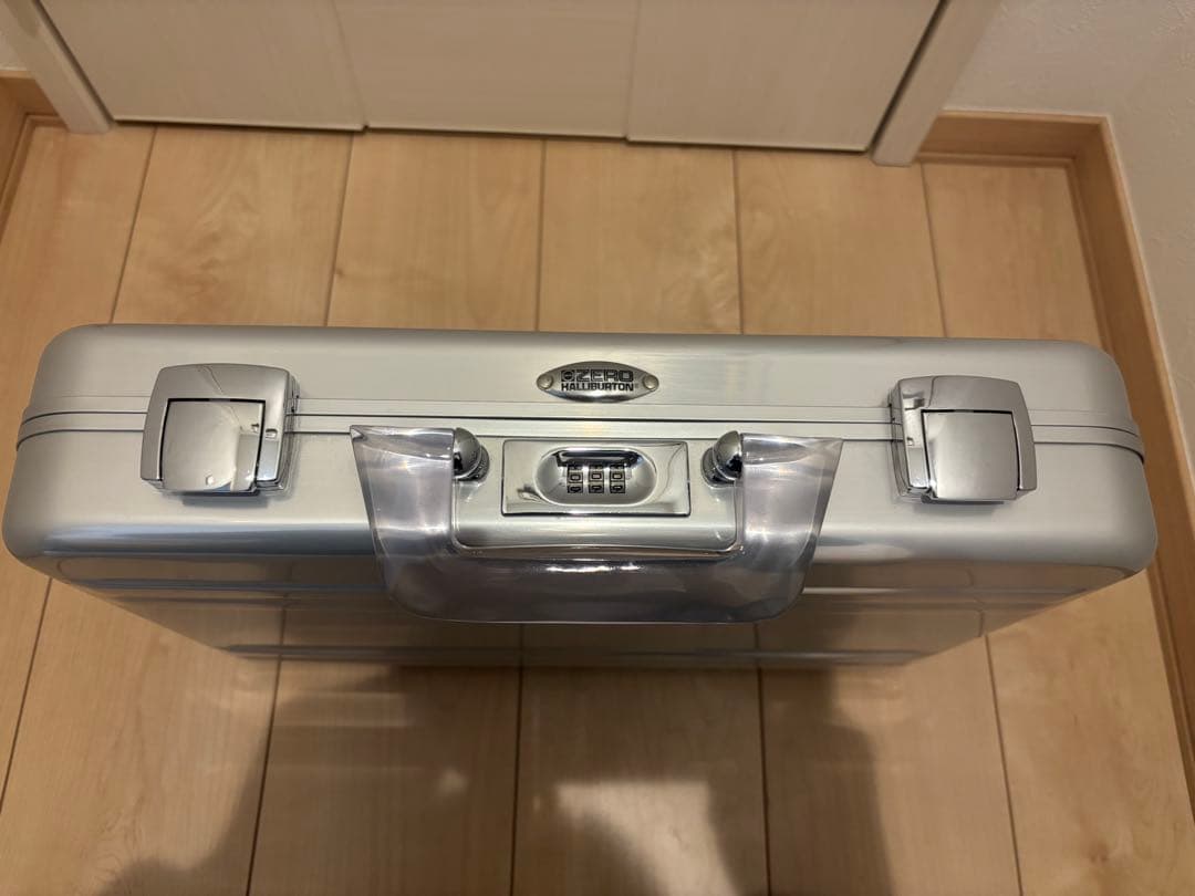 ZERO HALLIBURTON アタッシュケース　クリアハンドル限定品USA製