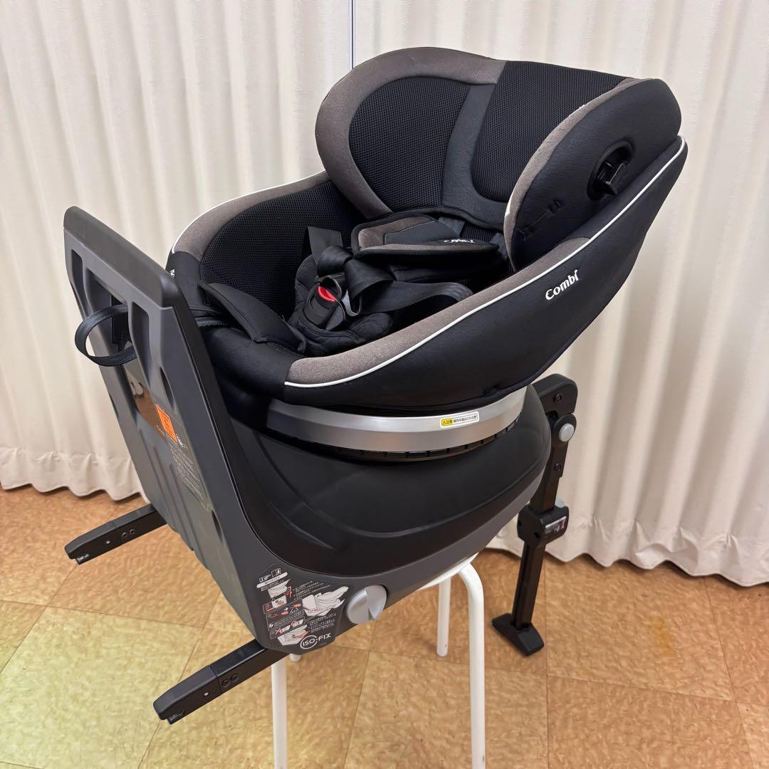 クリーニング済　☆綺麗☆　コンビ　クルムーヴ　ISOFIX 　ブラック