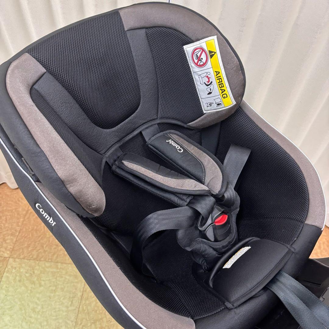 クリーニング済　☆綺麗☆　コンビ　クルムーヴ　ISOFIX 　ブラック