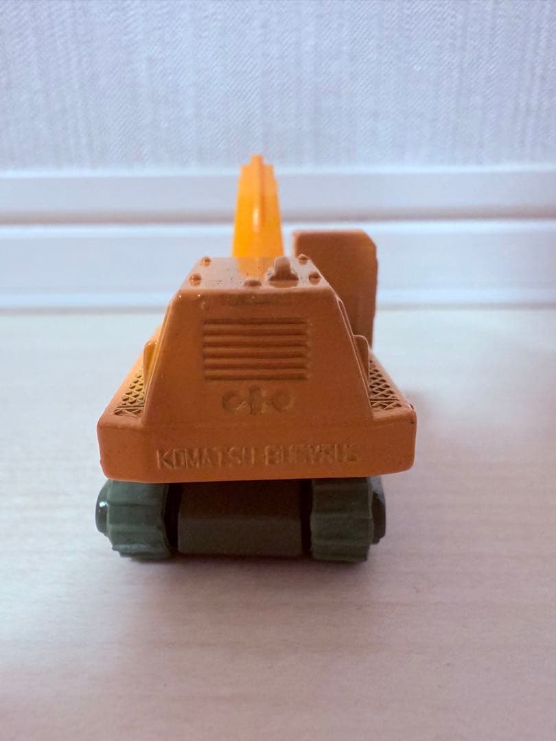 黒箱トミカ　小松パワーショベル15−HT