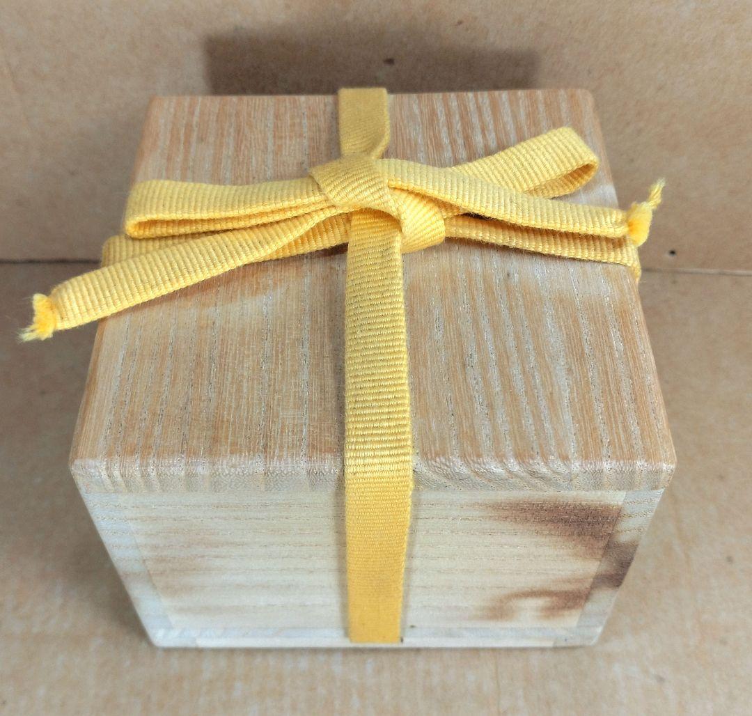 傑作【本物保証】金城次郎 壷屋焼ぐい呑(笑魚文ぐい呑）共箱 栞 人間国宝 美品