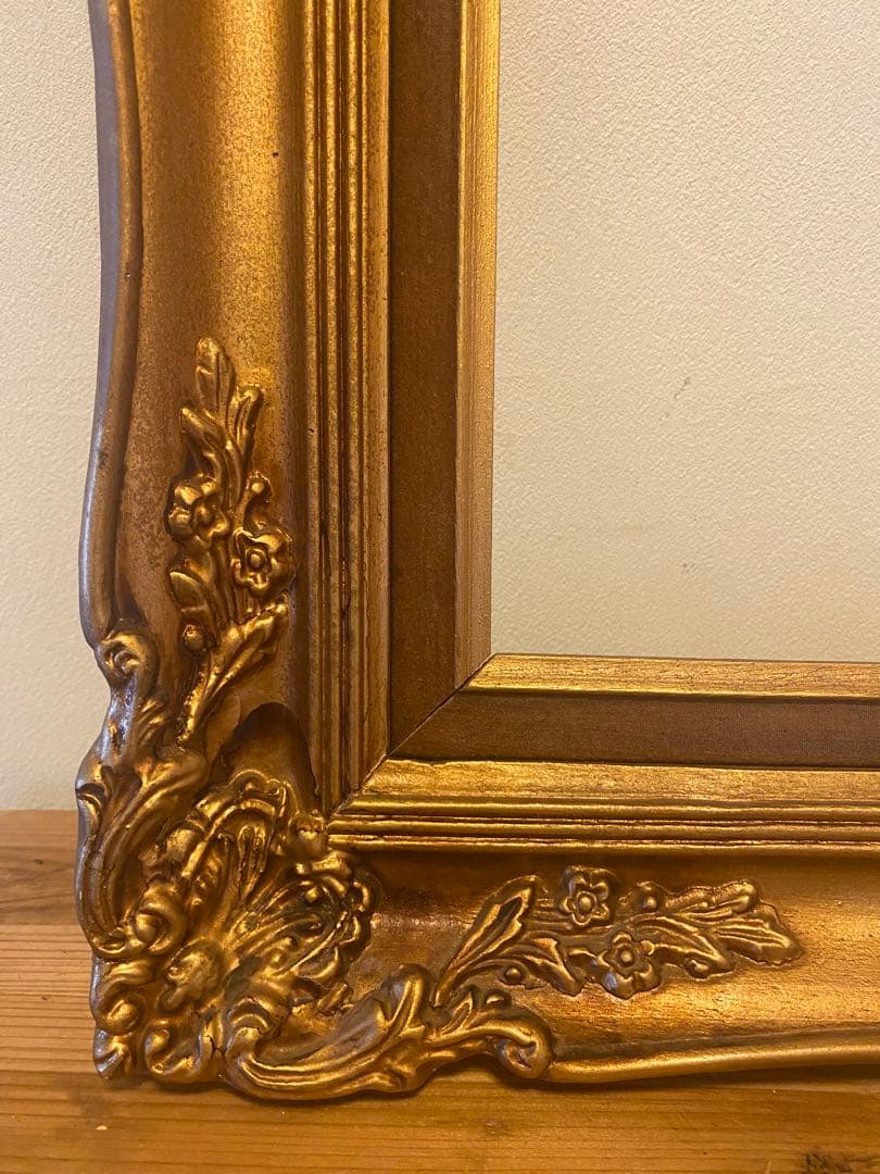 697 木製フレーム　アンティーク額縁　ゴールドフレーム 金フレーム　木製