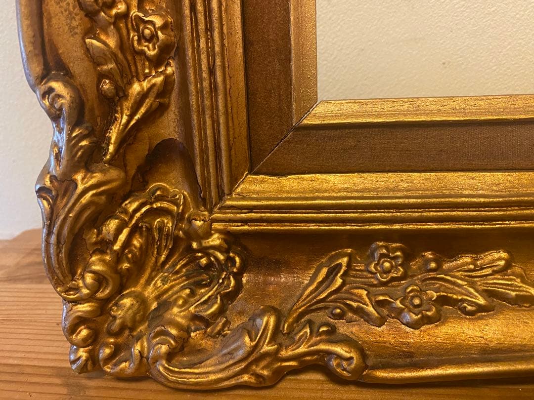 697 木製フレーム　アンティーク額縁　ゴールドフレーム 金フレーム　木製