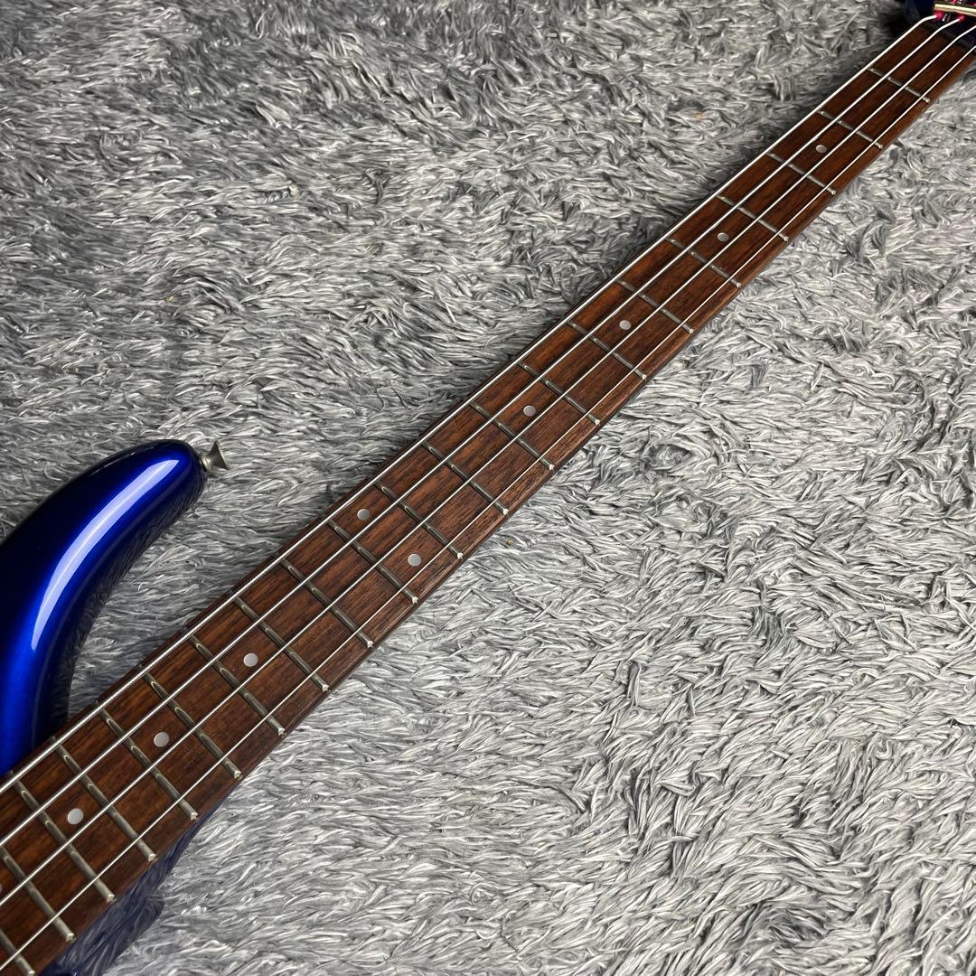 ベース Fernandes FRB-55