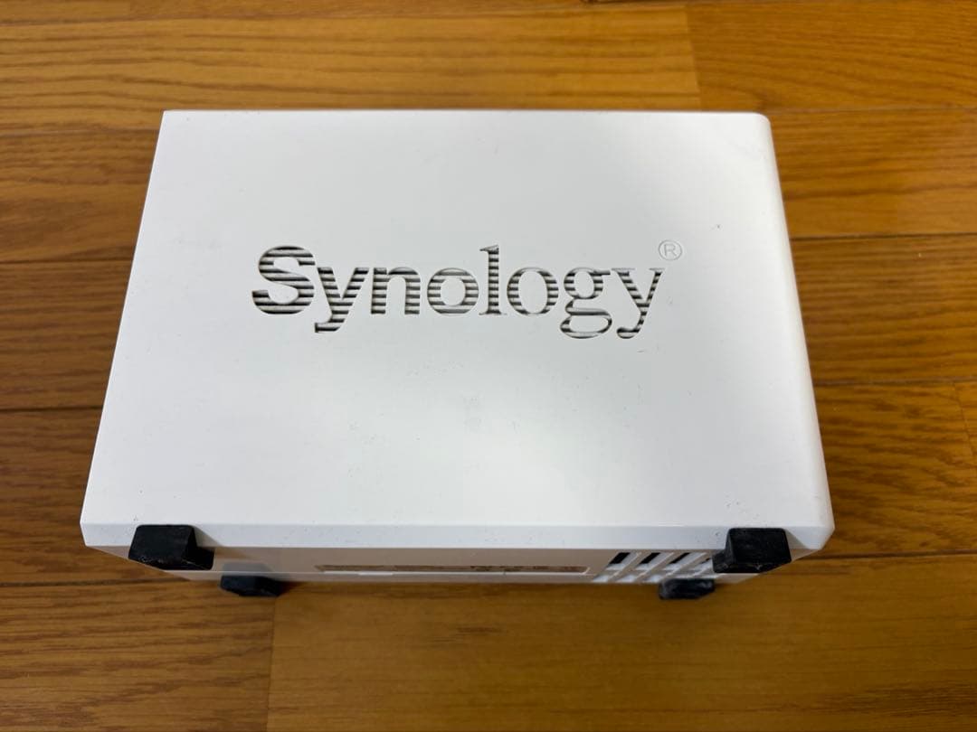Synology DiskStation DS215j NASキット 本体