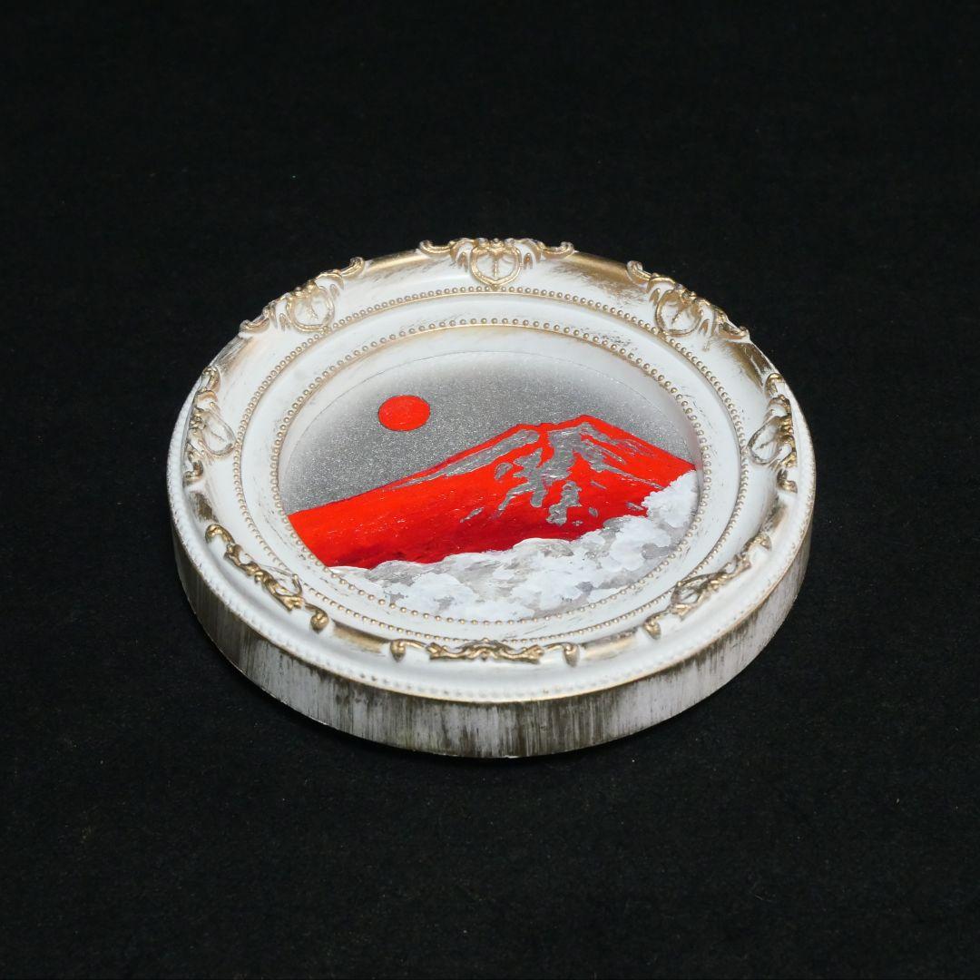 油彩画 円形ミニ絵画「赤富士」 銀の空と白い雲