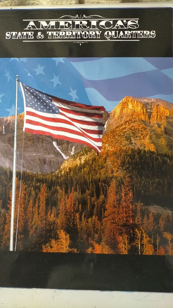 ☆。アメリカ25セントクォーター50州記念アルバム(56枚在中)。