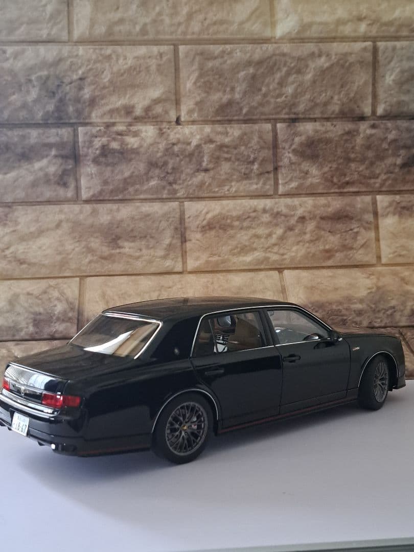 １/18 オートアートTOYOTAセンチュリーGRMN