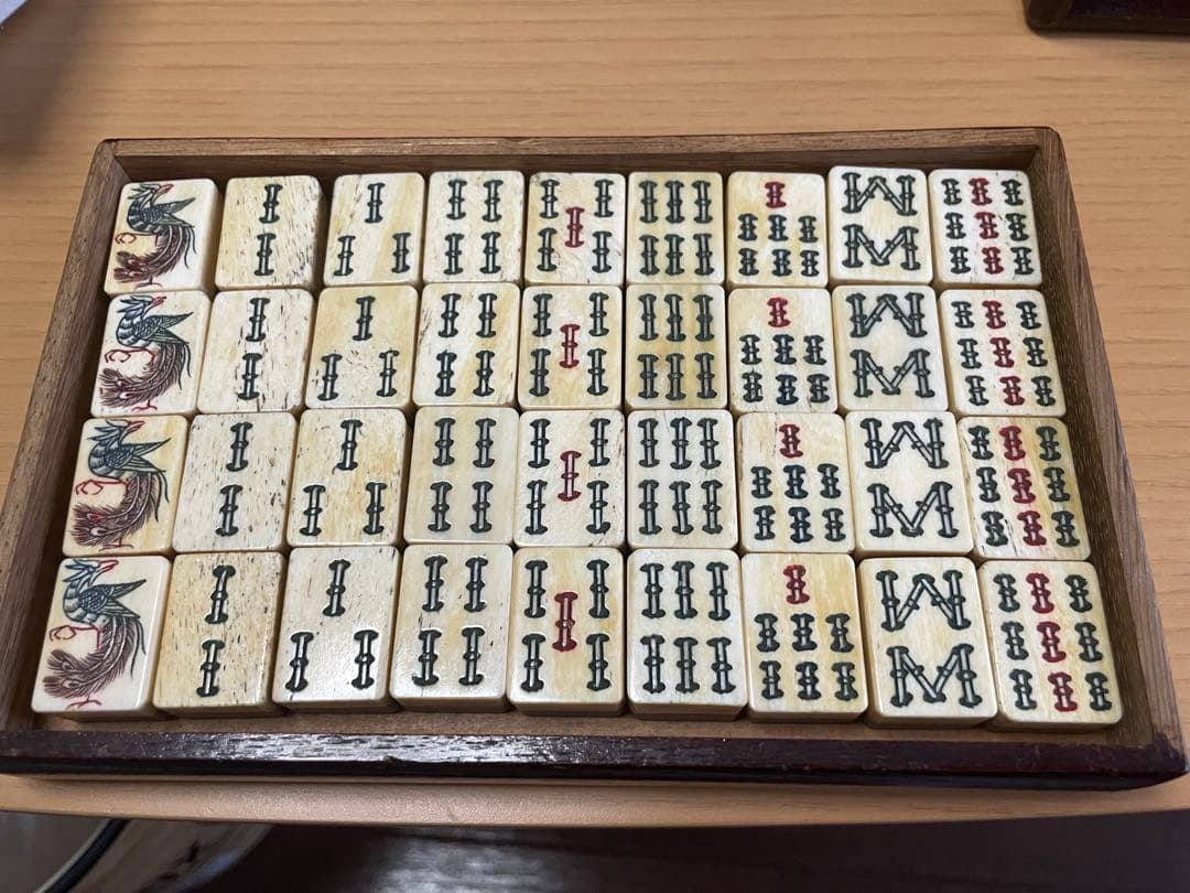 超レア超レトロ木製麻雀箱 伝統時代モノ&麻雀牌 ※骨牌背竹牌　※骨董品