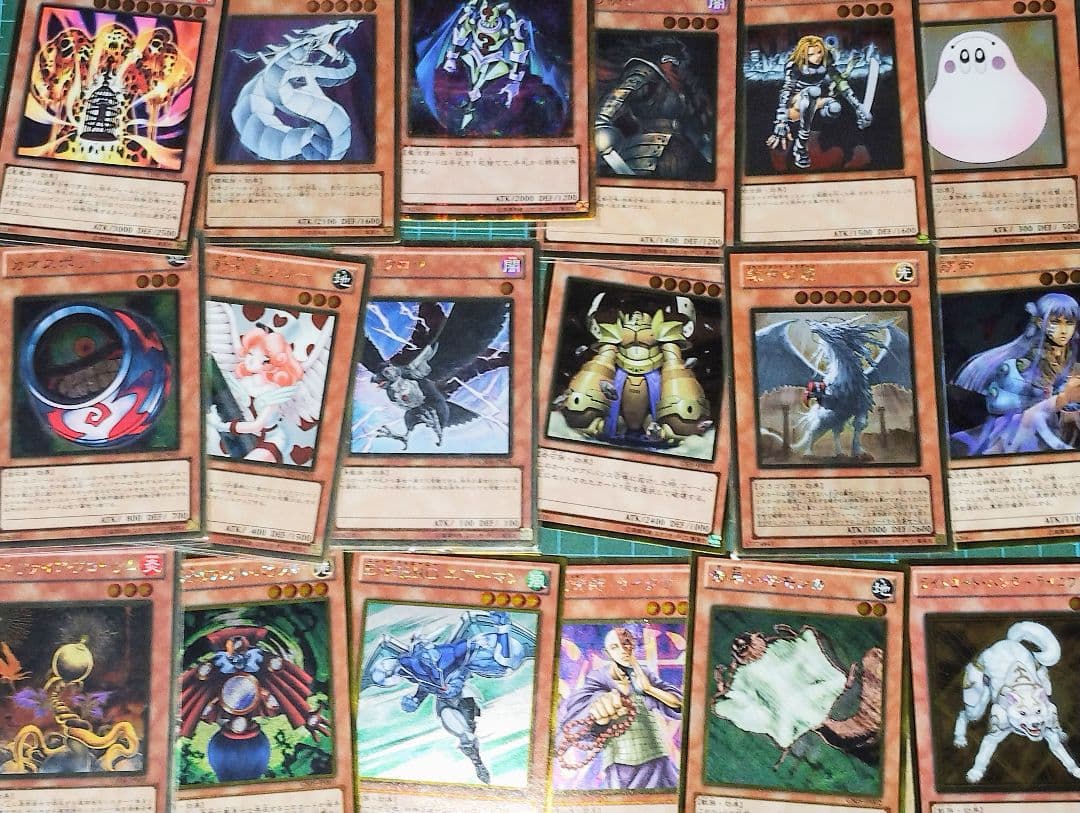 遊戯王カード　米版含むレアカードのみ　４１３枚まとめ売り