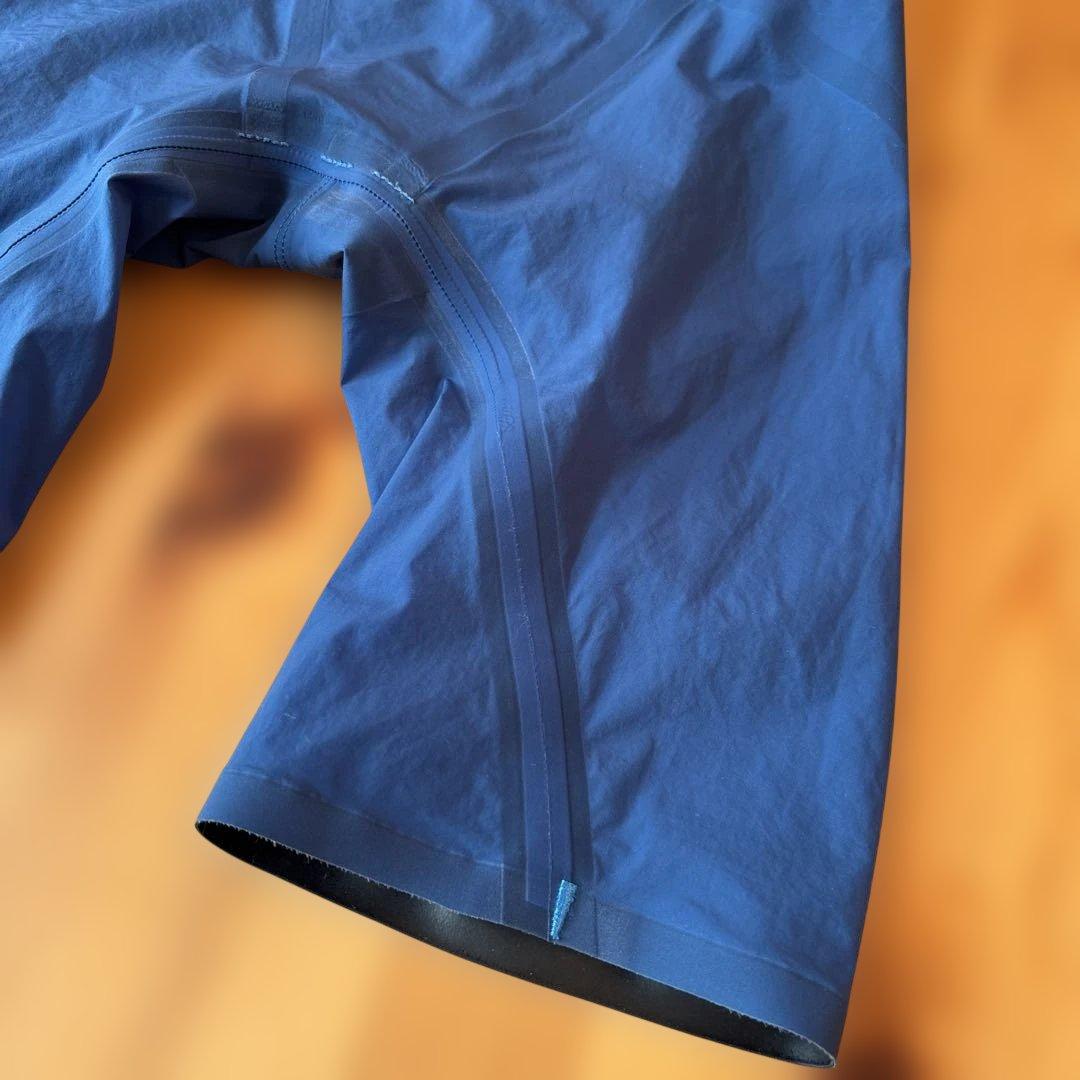 arena アクアフォースストーム MF 高速水着　大会水着　競泳水着Ｓサイズ