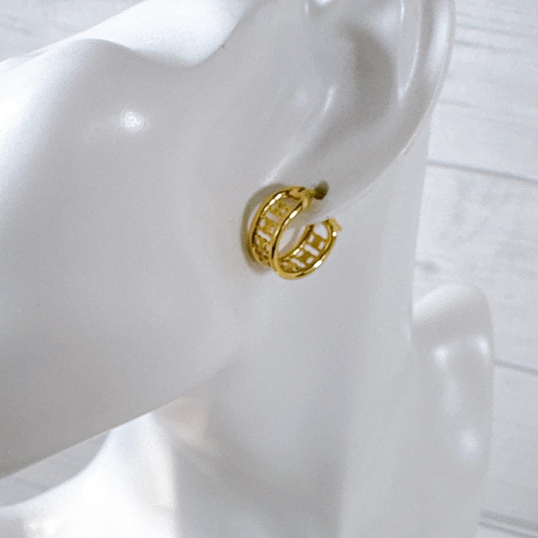 セリーヌ トリオンフ マルチフープ ピアス ゴールドフィニッシュブラス