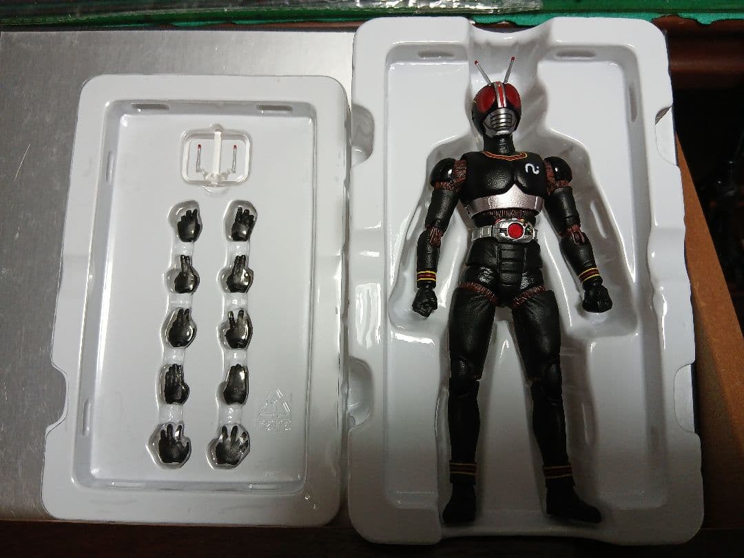 真骨彫　仮面ライダーBLACK、シャドームーン