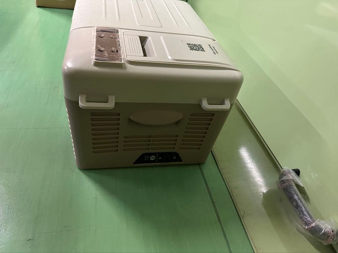 車載冷蔵庫 9L -20℃～20℃ 急速冷凍【173Whバッテリー内蔵可能】