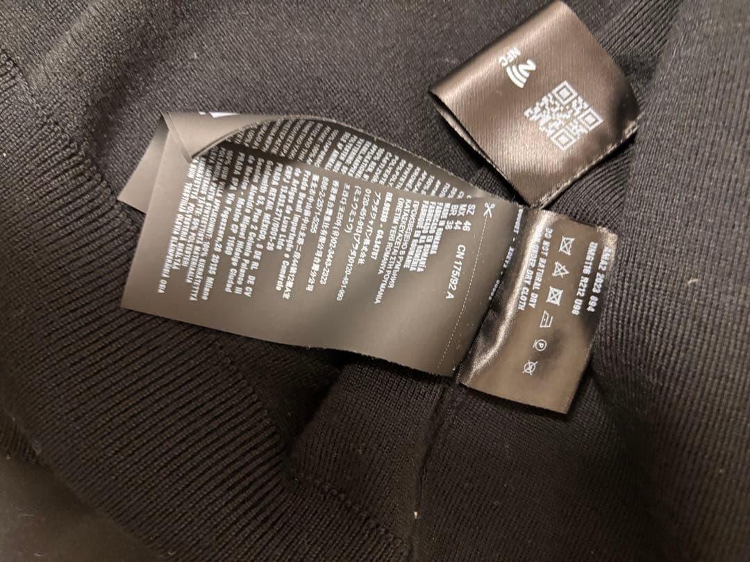 【タイムセール！】22AW PRADA ブラック ジップアップジャケット