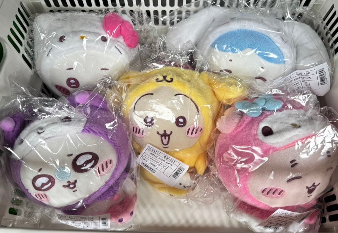 【新品未開封】サンリオ×ちいかわ　マスコット・ぬいぐるみ・ポシェット15点セット