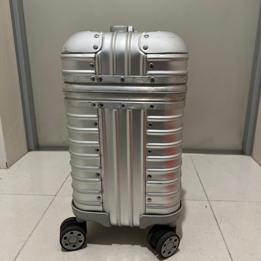 最終値下げ！⭐️Rimowa４輪 パイロット ⭐️