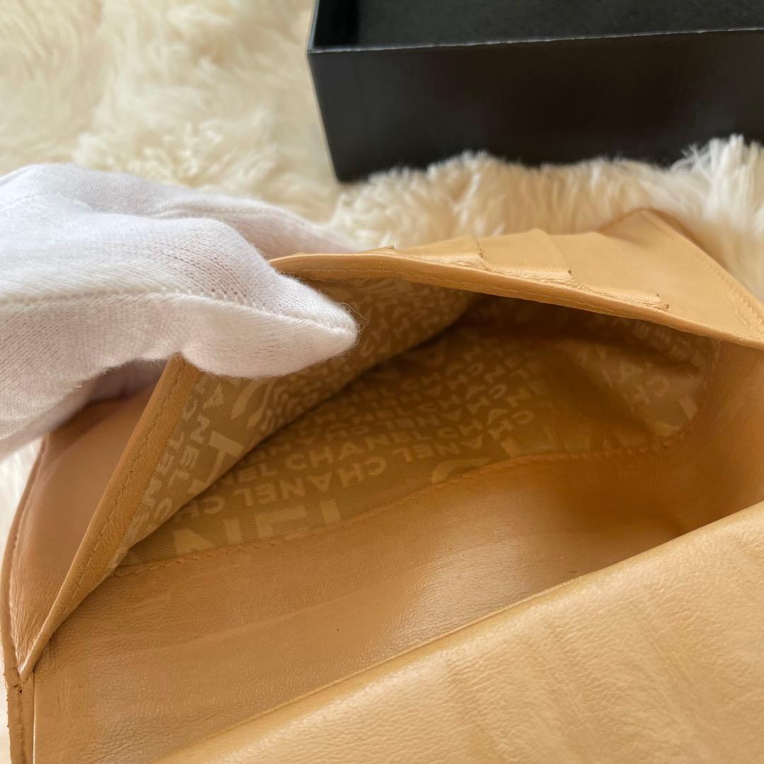 シャネル CHANEL 二つ折り 財布 アイコンライン ピンク がま口 ベージュ