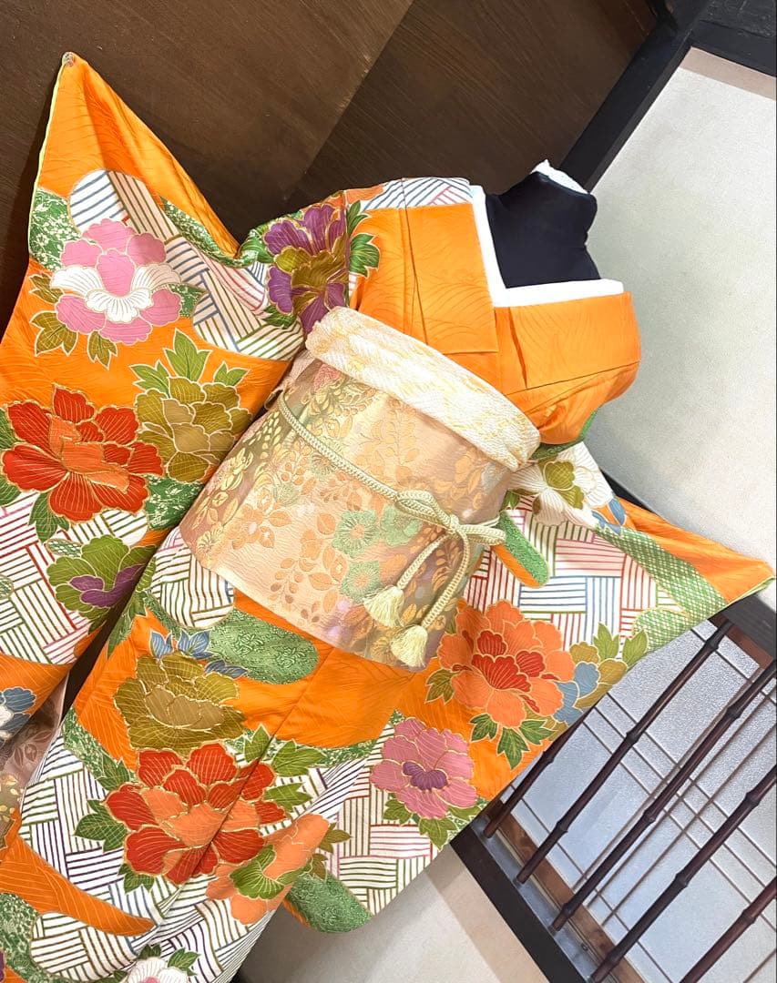 振袖フルセット6点サイズS〜M豪華金駒刺繍　牡丹花文　正絹　売り切り終了