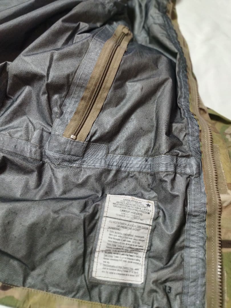 (4973)米軍実物ECWCS.GENⅢ．レイヤー6ゴアテックスOCPジャケット