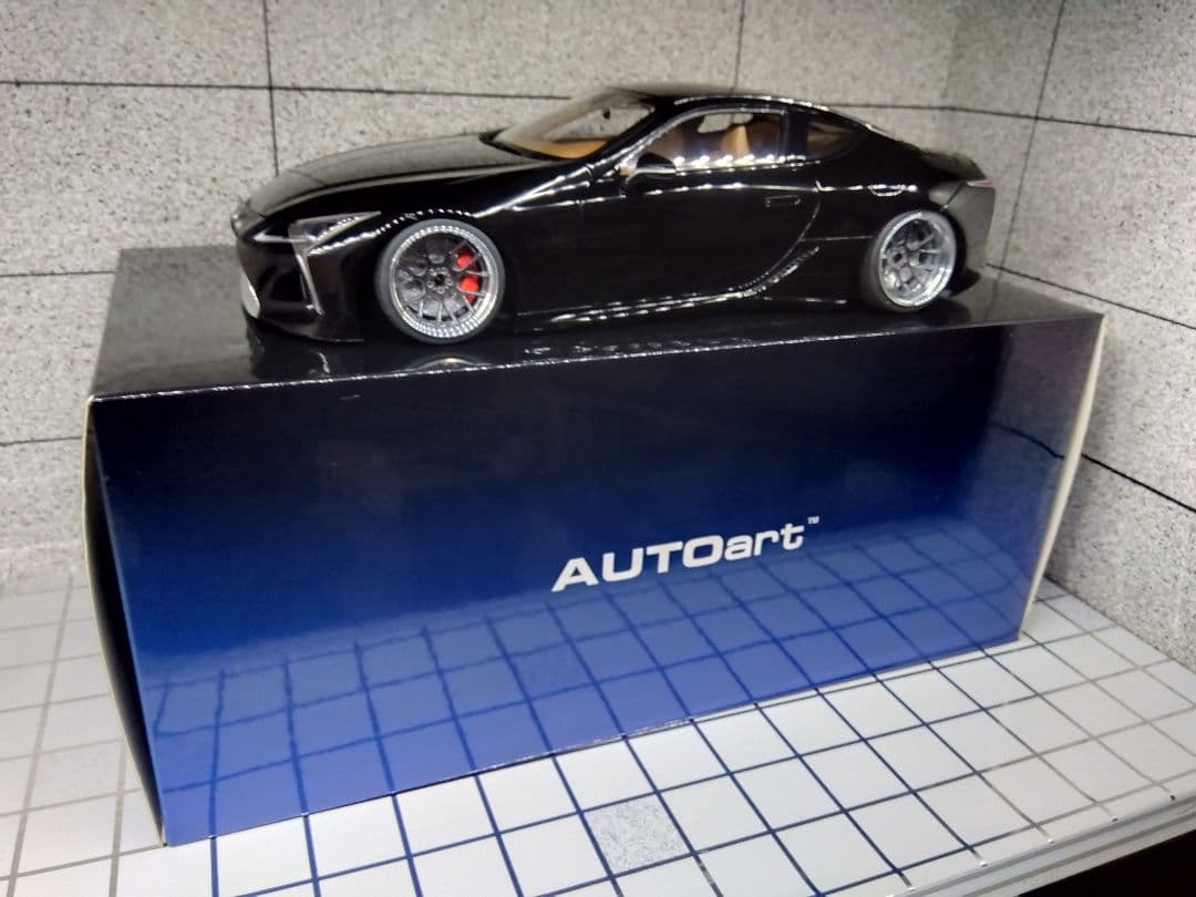 1/18ミニカー AUTOart Lexus LC 500 カスタム