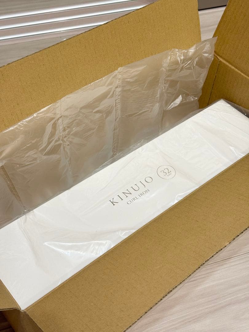 今だけ値引き中！新品！未使用 KINUJO カールヘアアイロン ホワイト
