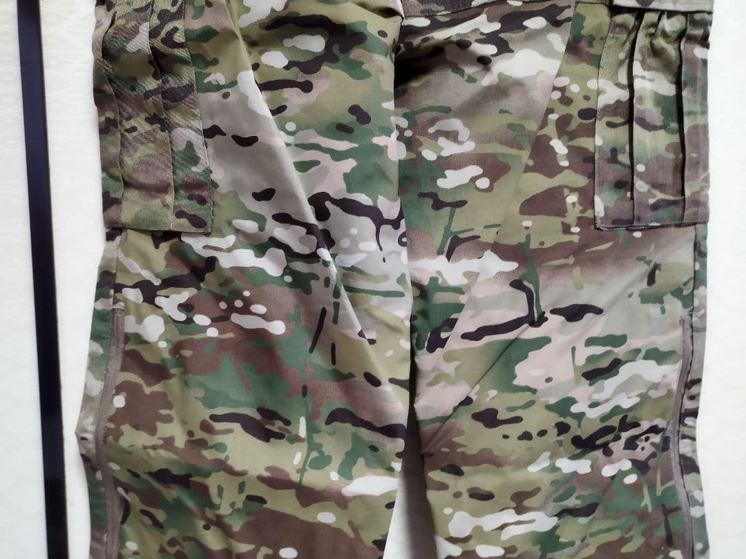 (4982)米軍放出ＡＰＥＣＳトラウザーマルチカム新品未使用　ゴアテックス