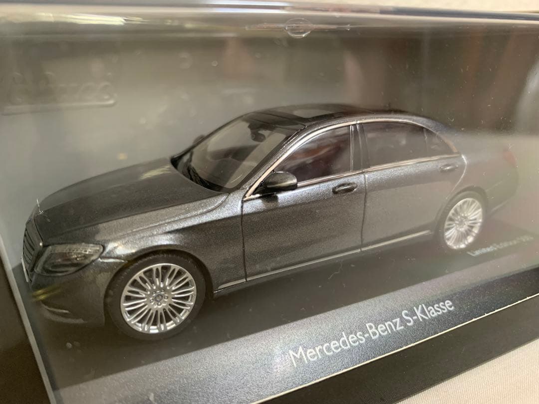 ミニカー 1/43 Mercedes-Benz S-Klasse W222