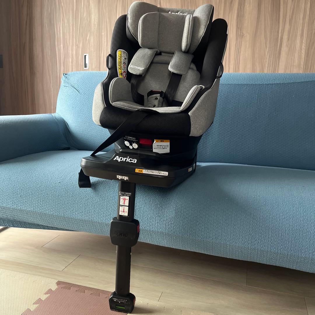 Aprica チャイルドシート 説明書付き　クルリラライト