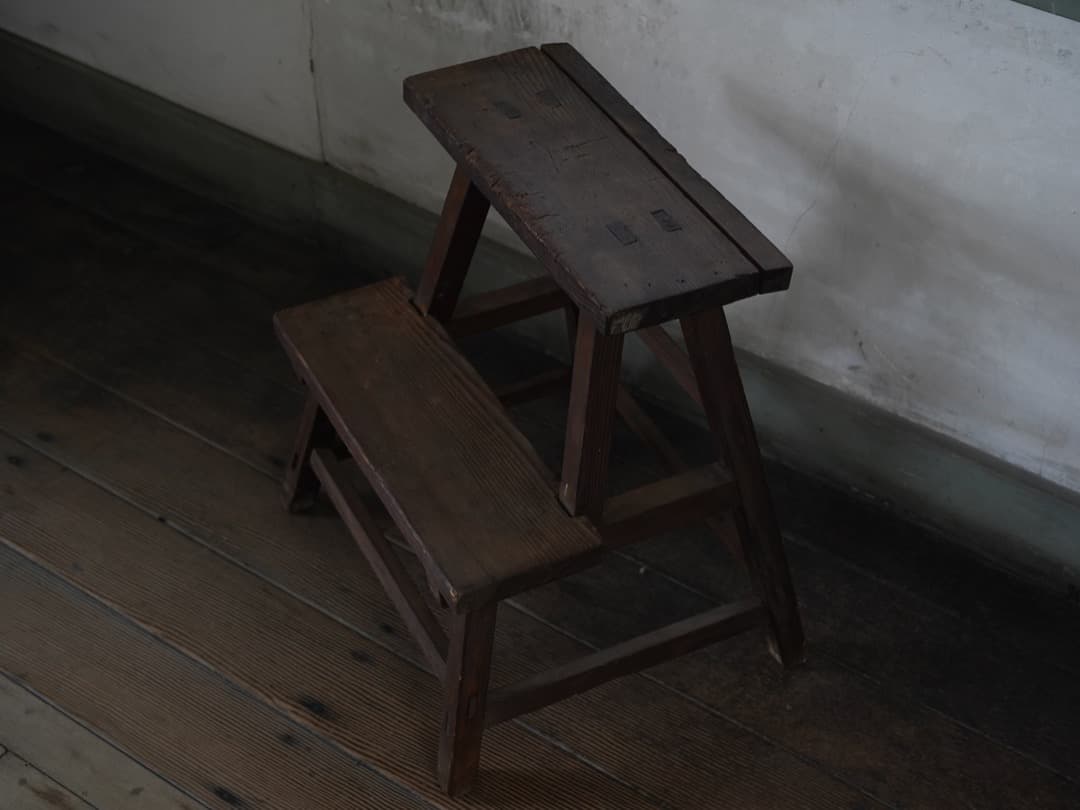 古い木製踏み台 明治-大正頃 / 古道具 古家具 郵便局 踏台 椅子 スツール