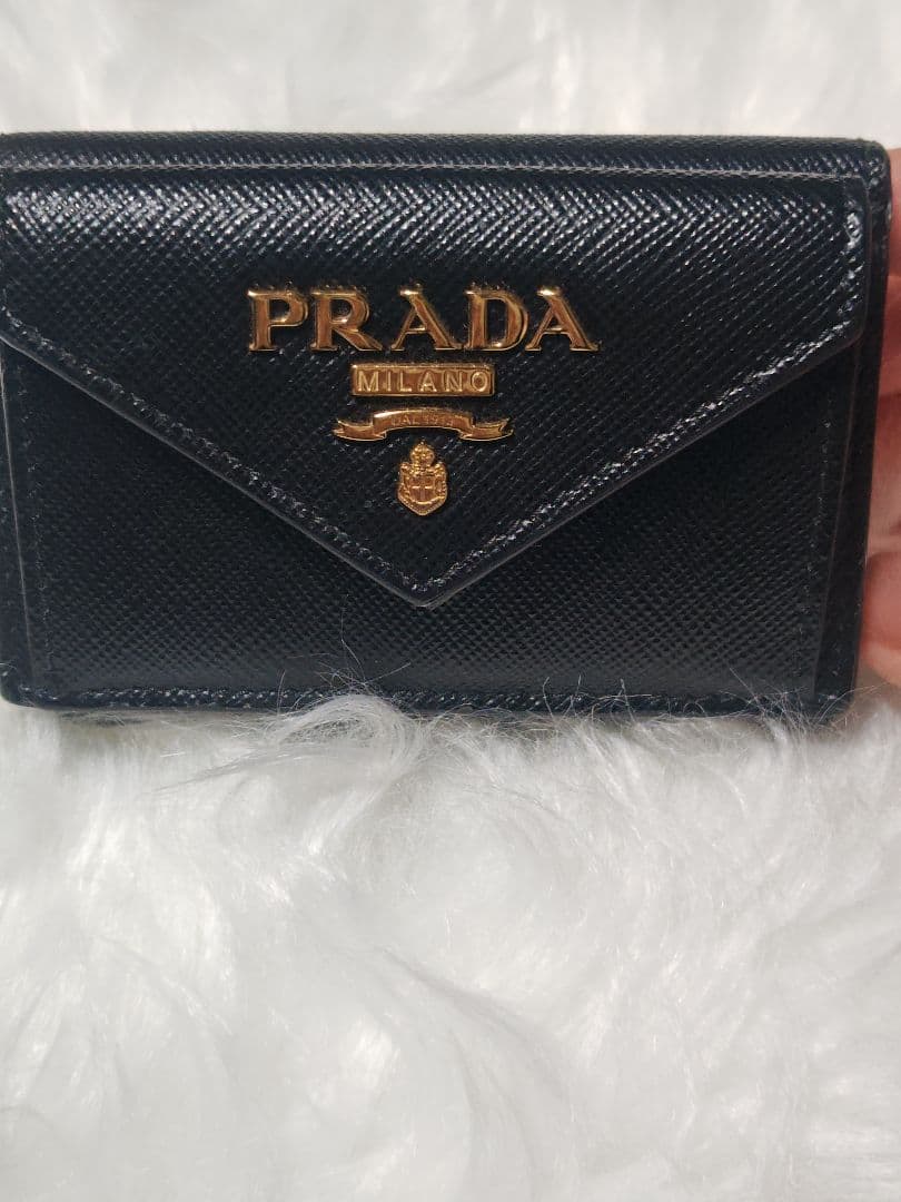 【PRADA 】ブラック 三つ折り財布