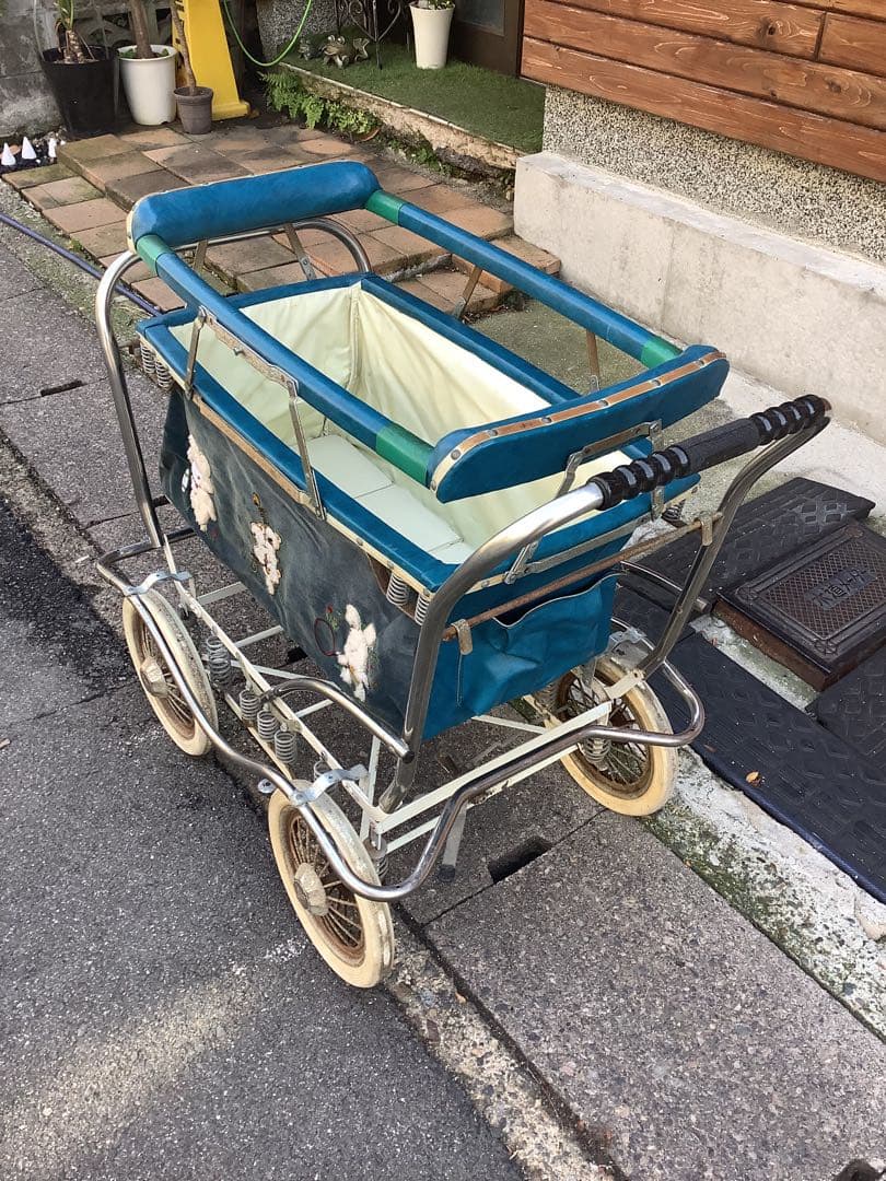 アンティーク 昭和レトロベビーカー ペットカー青とクリーム色