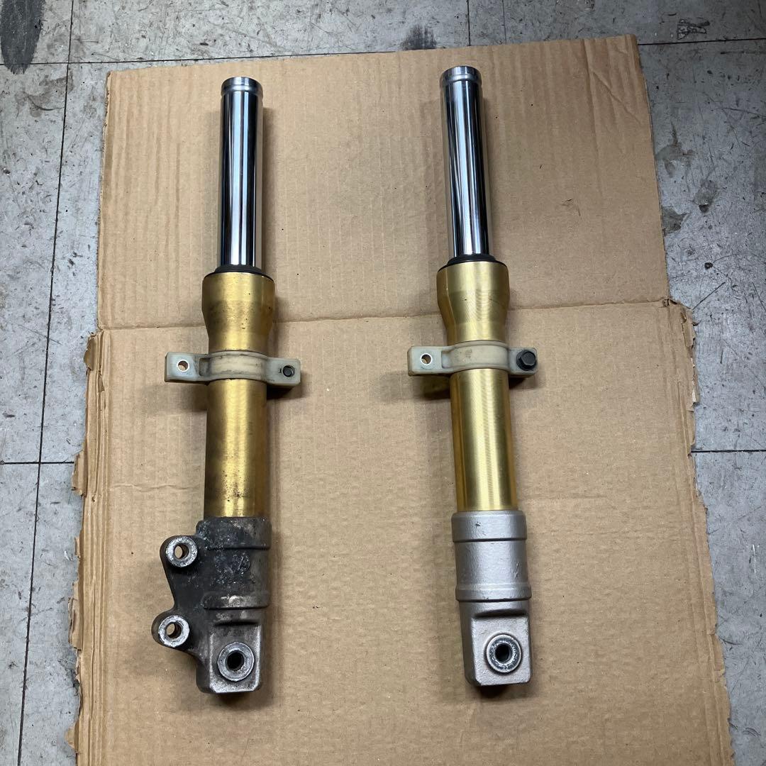 SUZUKI ZZ フロントサスペンション