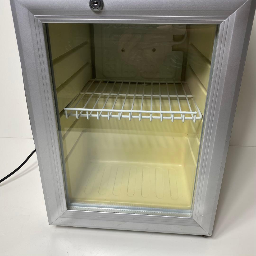 シャーク　shark エナジードリンク冷蔵庫