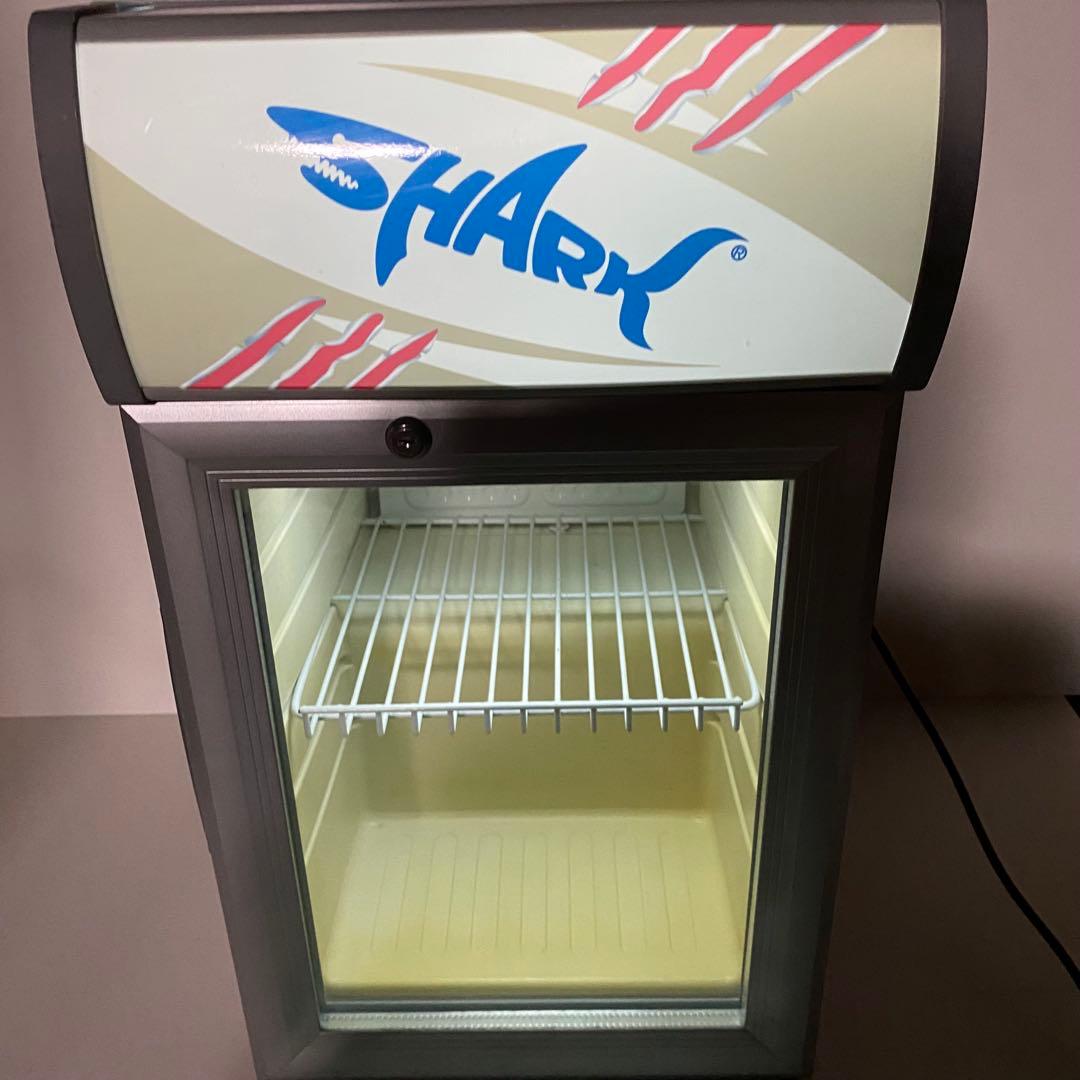 シャーク　shark エナジードリンク冷蔵庫