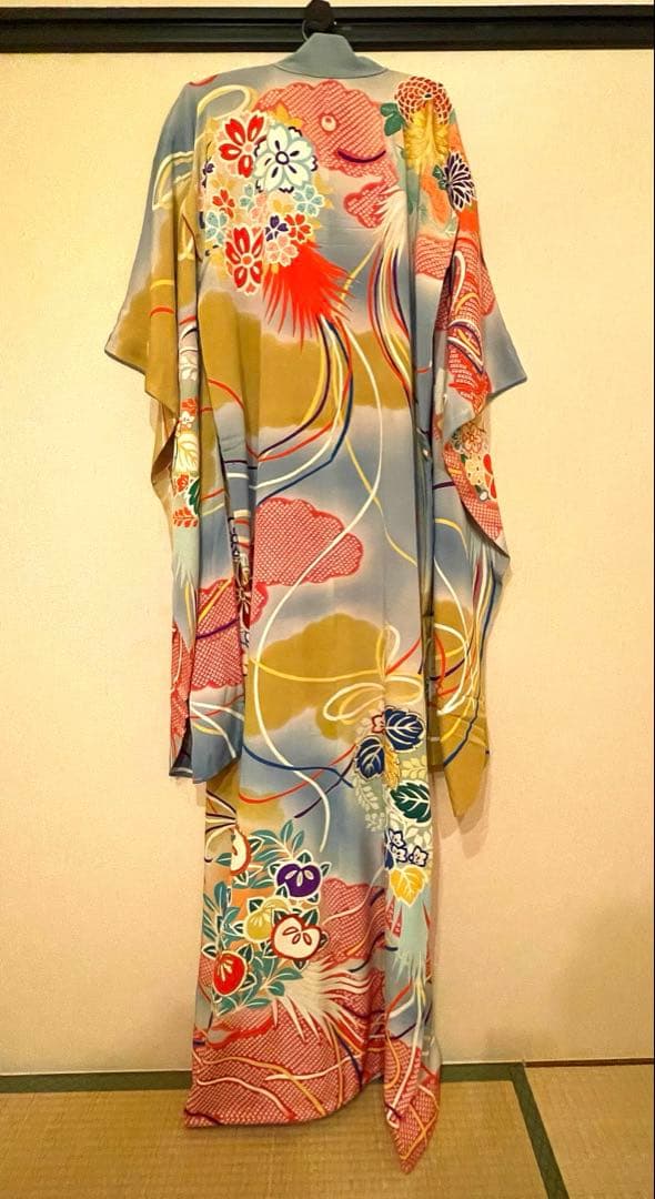 即購入OK！美品！豪華アンティーク振袖　刺繍が美しい