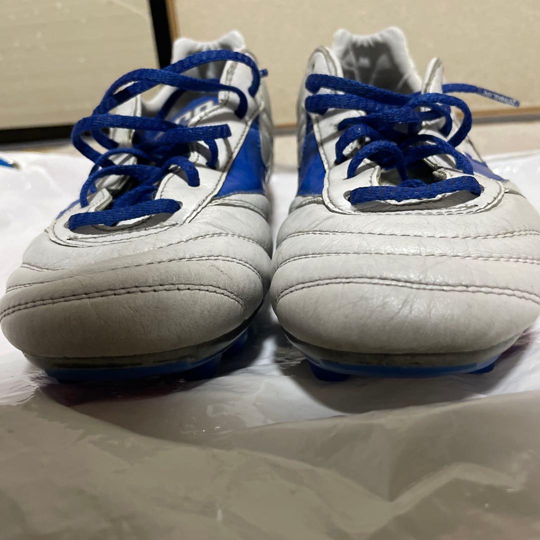 モレリア　スパイク　ミズノ　モレリア