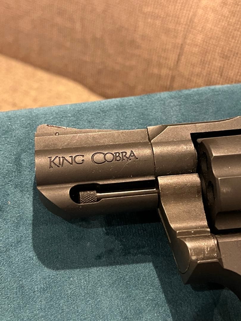 KSC モデルガン コルト キングコブラ 2.5インチ HW